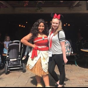 Meet your Posher, Ashlee